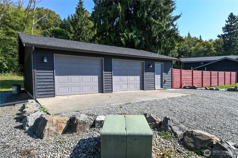 Property photo for 37019 15th Avenue Ne, Stanwood photo 28