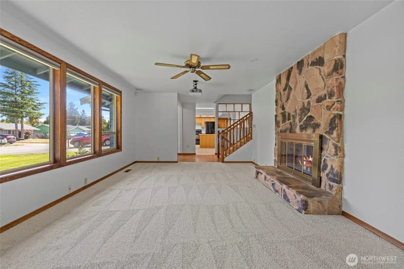 Property photo for 3635 Home Road, Bellingham photo 11