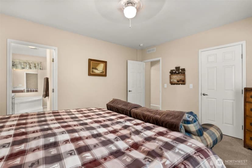 Property photo for 22010 Summers Road Sw, Centralia photo 17