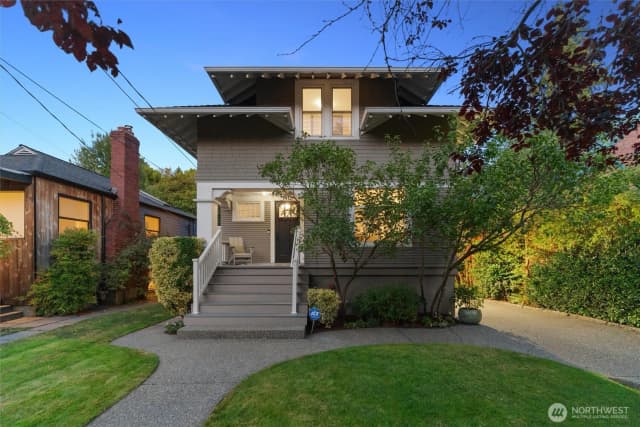 Property photo for 1912 26th Avenue E, Seattle