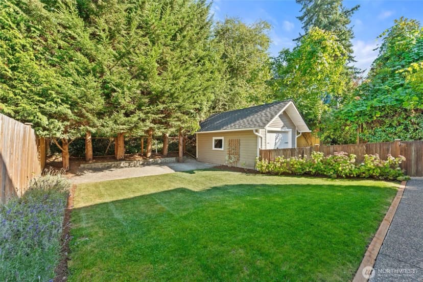 Property photo for 1912 26th Avenue E, Seattle photo 34