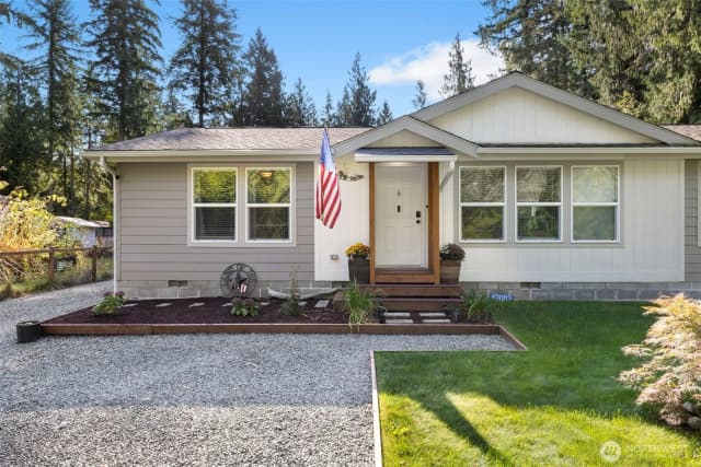 Property photo for 42002 Cedar Street, Concrete