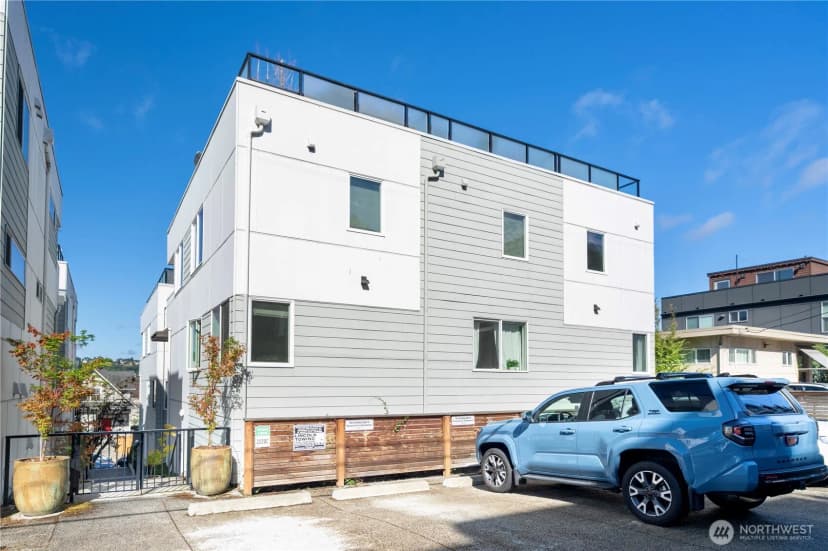 Property photo for 2218 Franklin Avenue E #c, Seattle photo 25