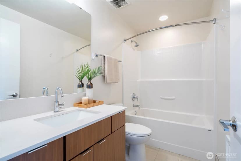 Property photo for 2218 Franklin Avenue E #c, Seattle photo 19