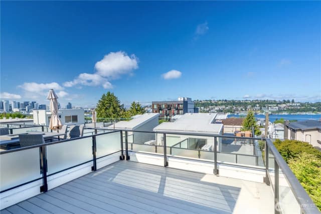 Property photo for 2218 Franklin Avenue E #c, Seattle photo 5