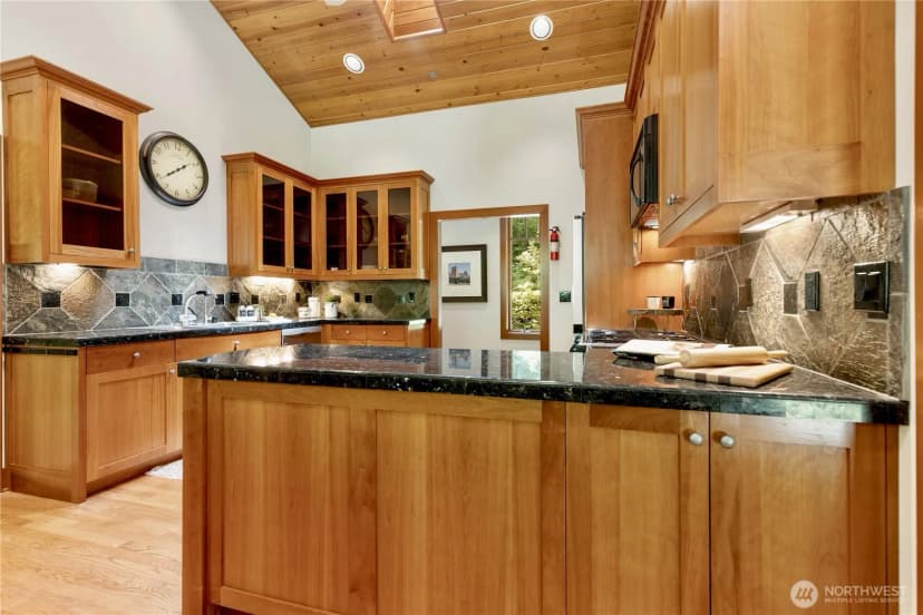 Property photo for 36915 Ne 98th Street, Carnation photo 14