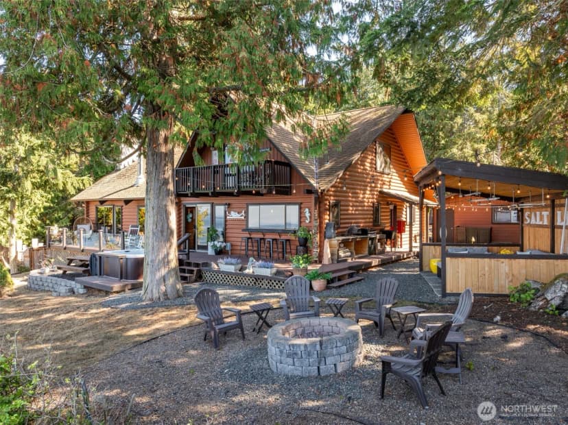 Property photo for 412 Buck Loop Road, Sequim