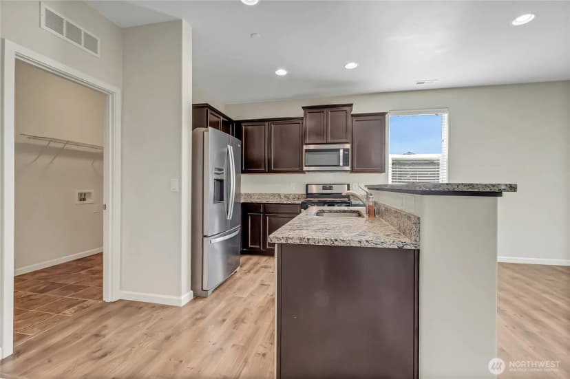 Property photo for 1819 Hudson Street Nw, Olympia photo 8