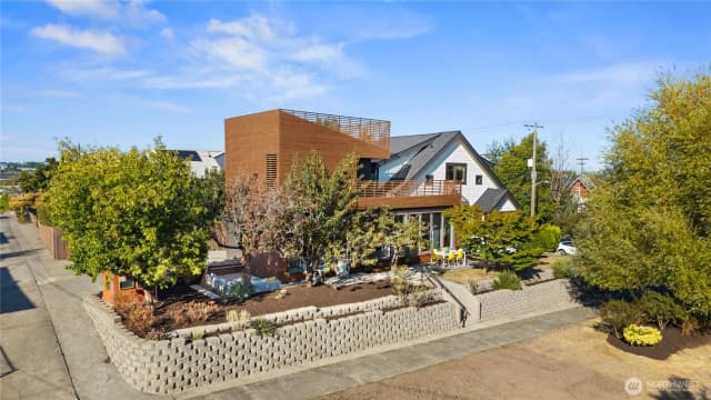 Property photo for 2821 21st Avenue S, Seattle