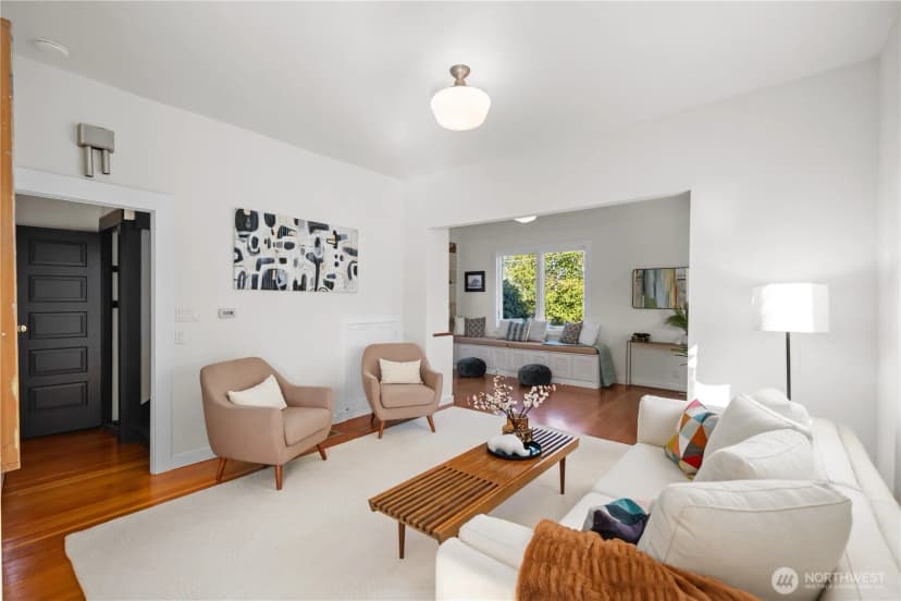 Property photo for 2821 21st Avenue S, Seattle photo 4