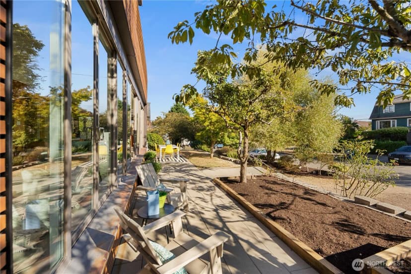 Property photo for 2821 21st Avenue S, Seattle photo 27