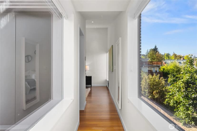 Property photo for 2821 21st Avenue S, Seattle photo 17