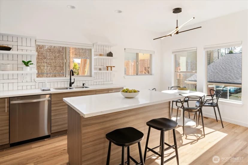 Property photo for 8344 Wabash Avenue S, Seattle photo 12