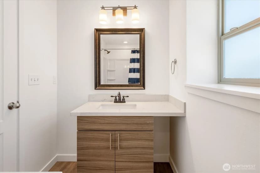 Property photo for 8344 Wabash Avenue S, Seattle photo 27