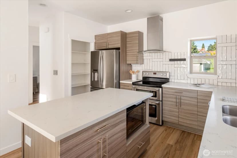 Property photo for 8344 Wabash Avenue S, Seattle photo 14