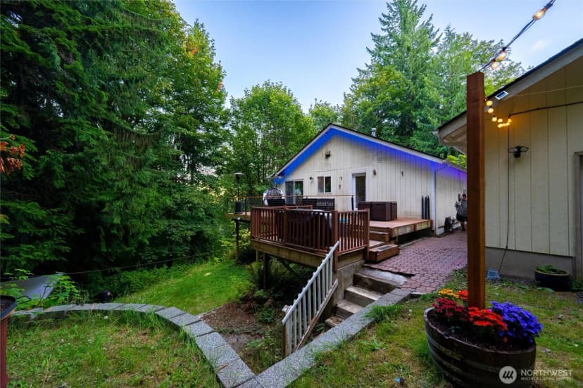 Property photo for 493 Peak Drive, Sedro Woolley photo 8