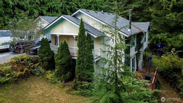 Property photo for 493 Peak Drive, Sedro Woolley