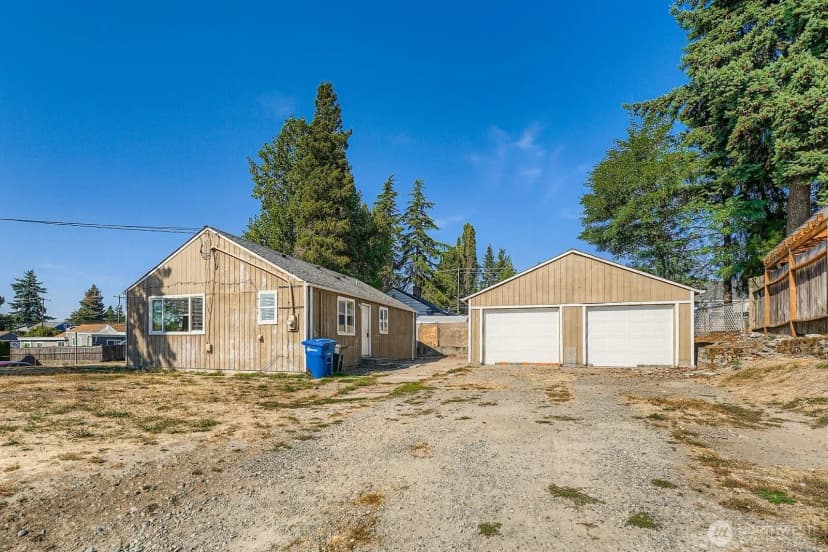 Property photo for 13610 8th Avenue Sw, Burien photo 20