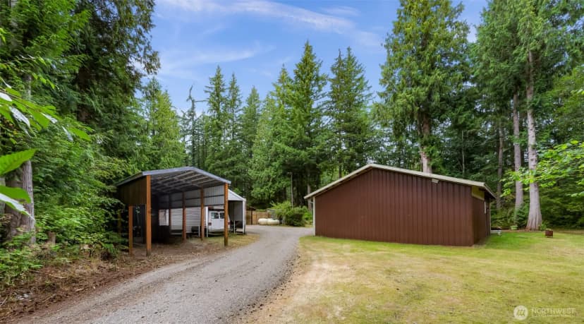 Property photo for 3731 Old Highway 99 Road N, Burlington photo 34