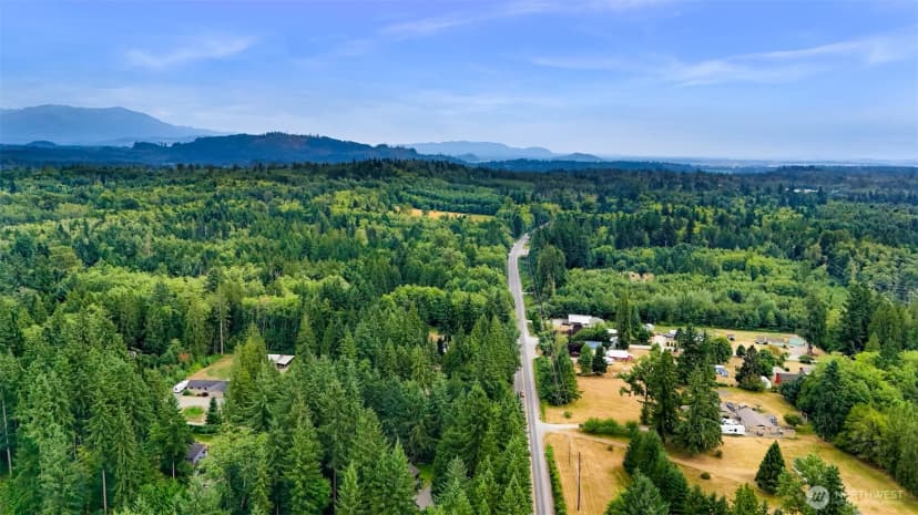 Property photo for 3731 Old Highway 99 Road N, Burlington photo 36