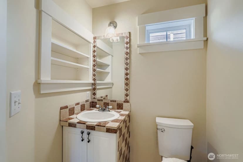 Property photo for 8309 California Avenue Sw, Seattle photo 10
