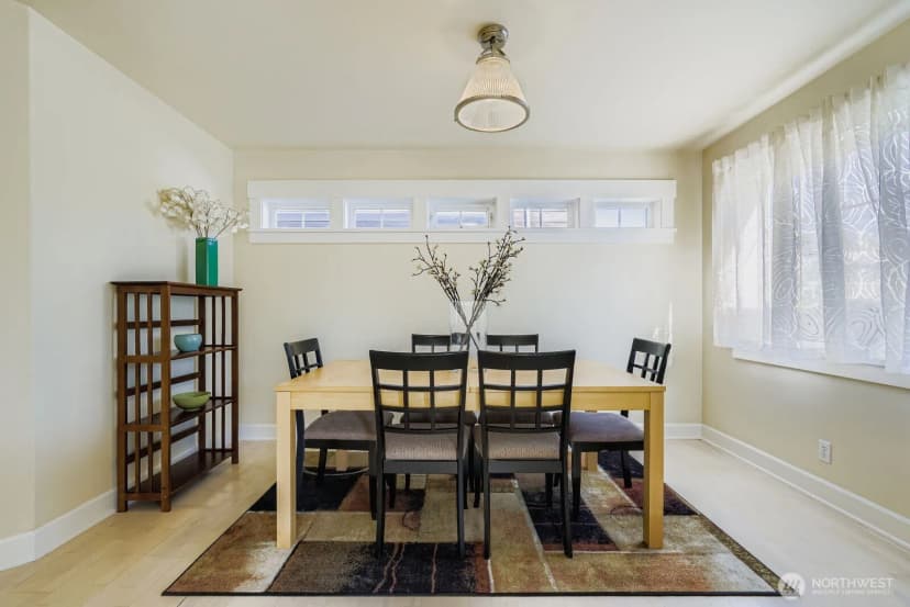 Property photo for 8309 California Avenue Sw, Seattle photo 4