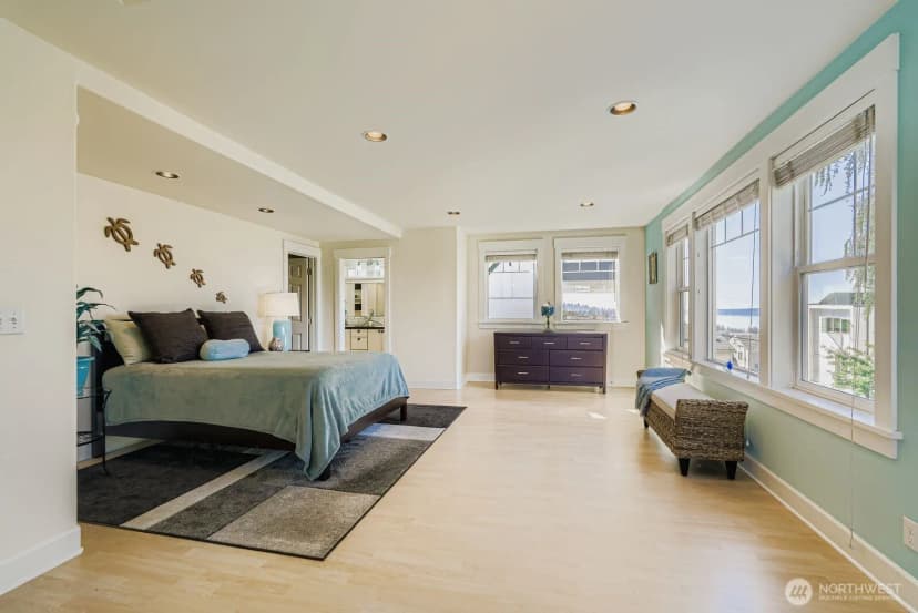 Property photo for 8309 California Avenue Sw, Seattle photo 12