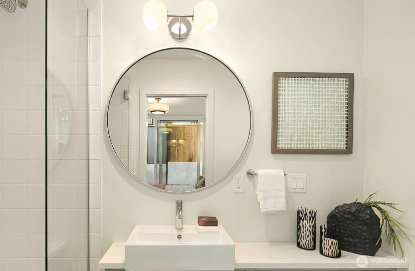 Property photo for 3010 B 32nd Avenue W, Seattle photo 6