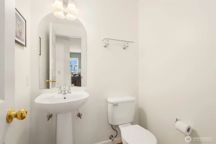 Property photo for 12741 37th Avenue Ne, Seattle photo 13