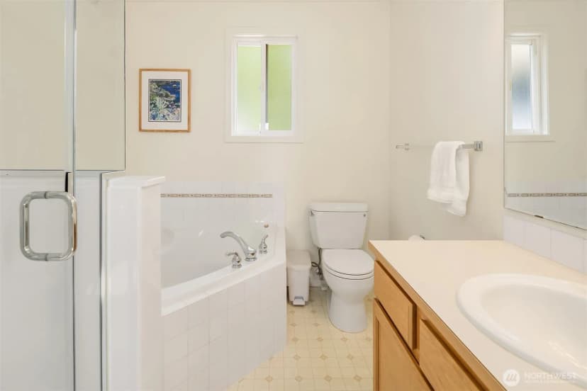 Property photo for 12741 37th Avenue Ne, Seattle photo 22