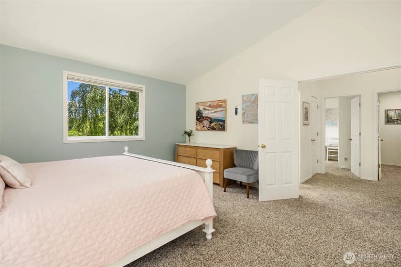 Property photo for 12741 37th Avenue Ne, Seattle photo 20
