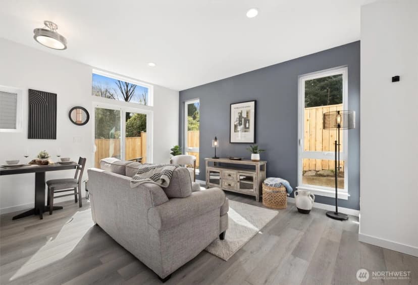 Property photo for 5984 26th Avenue Sw #b, Seattle photo 12