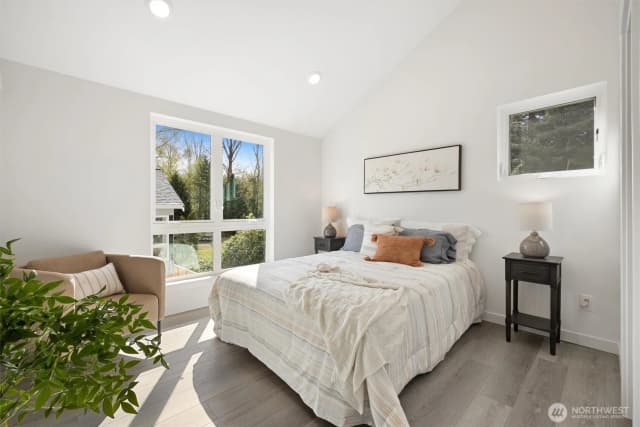 Property photo for 5984 26th Avenue Sw #b, Seattle photo 3