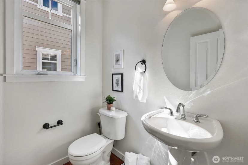 Property photo for 4046 B Ne 55th Street, Seattle photo 19