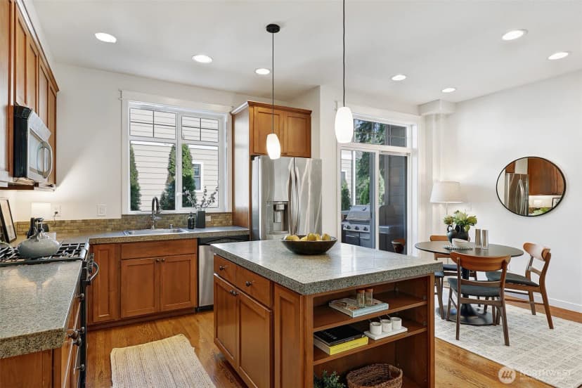 Property photo for 4046 B Ne 55th Street, Seattle photo 15