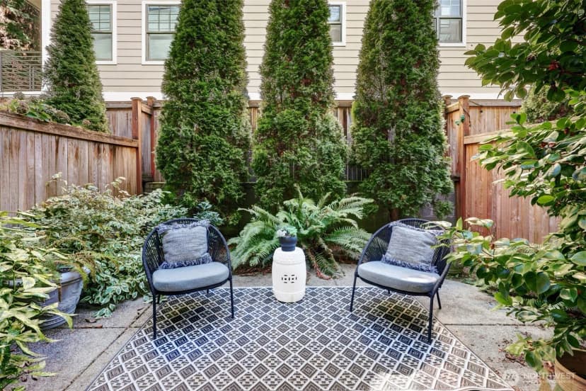 Property photo for 4046 B Ne 55th Street, Seattle photo 5