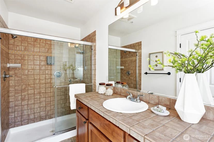 Property photo for 4046 B Ne 55th Street, Seattle photo 23