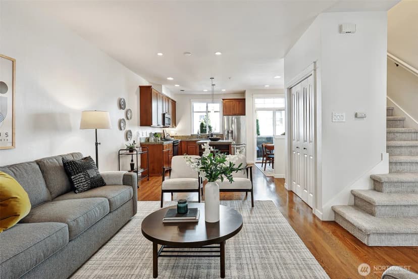 Property photo for 4046 B Ne 55th Street, Seattle photo 11