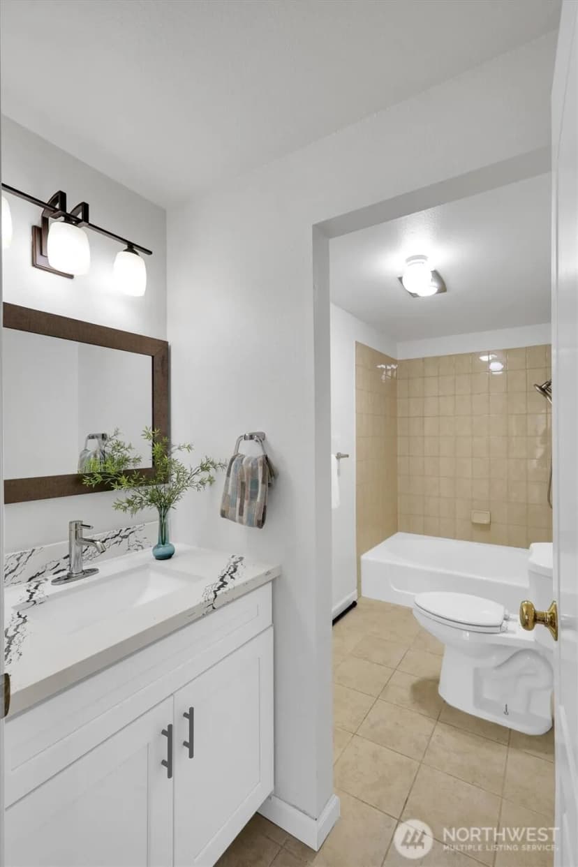 Property photo for 10218 Ne 16th Street #q-7, Bellevue photo 24