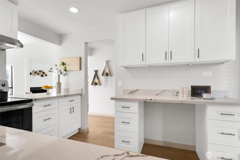 Property photo for 10218 Ne 16th Street #q-7, Bellevue photo 12