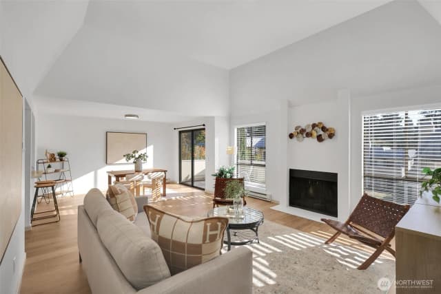 Property photo for 10218 Ne 16th Street #q-7, Bellevue photo 4