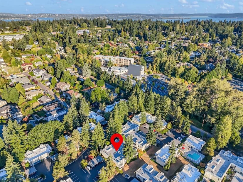 Property photo for 10218 Ne 16th Street #q-7, Bellevue photo 34