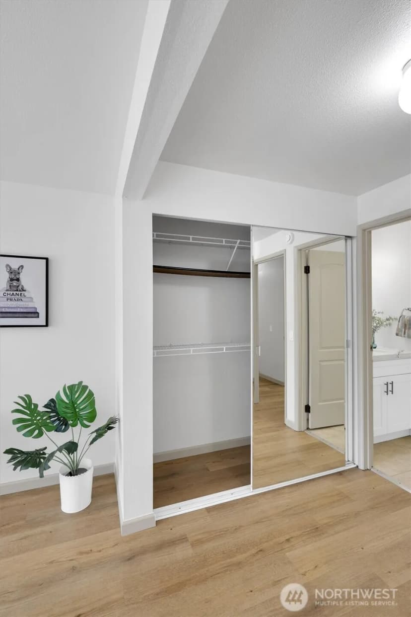 Property photo for 10218 Ne 16th Street #q-7, Bellevue photo 19