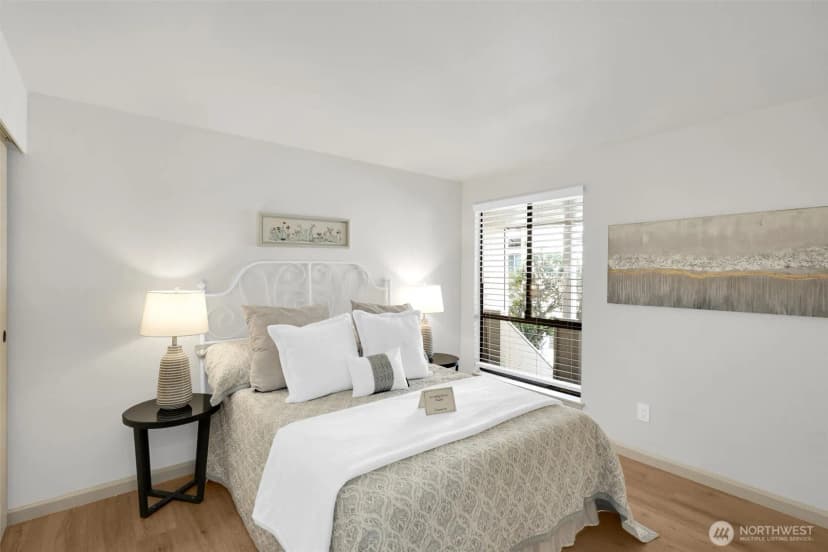 Property photo for 10218 Ne 16th Street #q-7, Bellevue photo 22