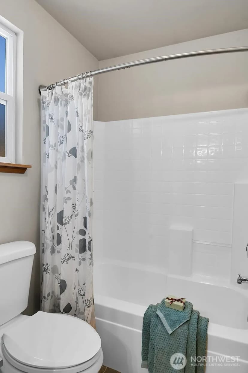 Property photo for 18524 114th Avenue Se, Renton photo 20