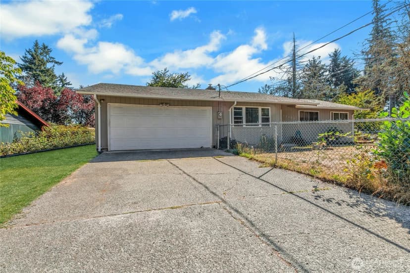 Property photo for 17123 17th Avenue E, Spanaway photo 19
