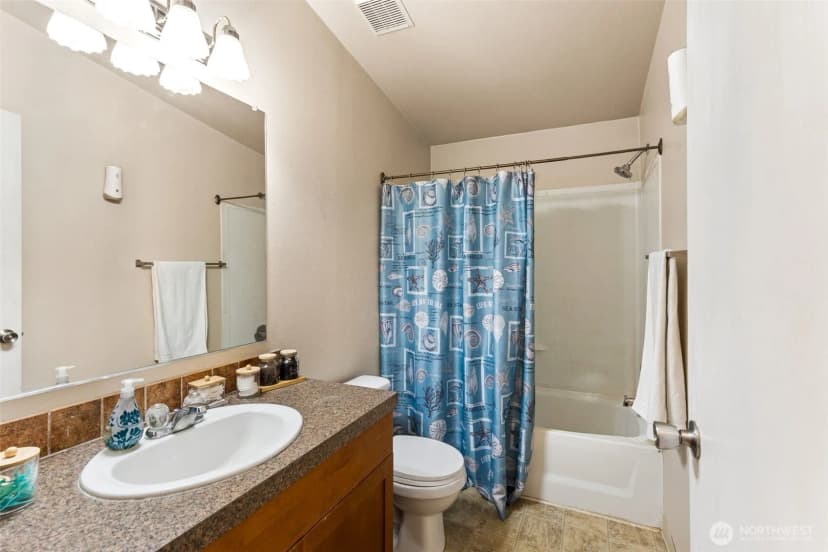 Property photo for 8243 Cedarwood Street Se, Tenino photo 14