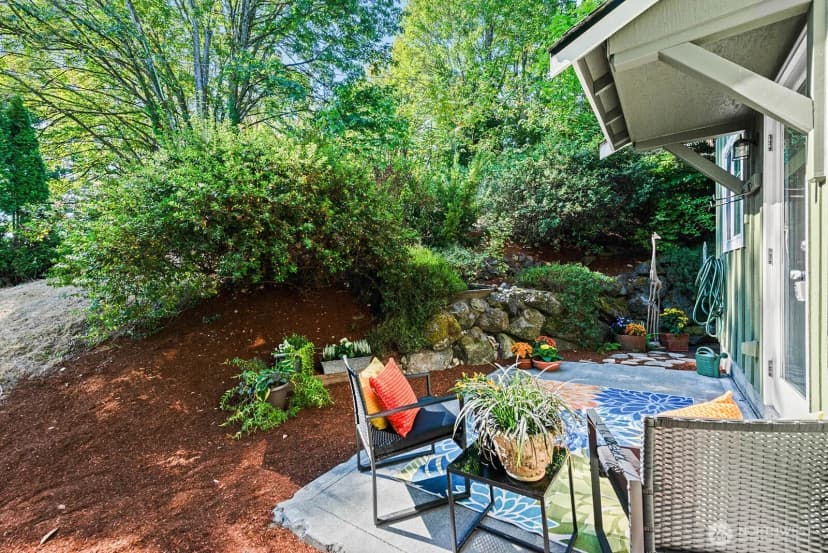 Property photo for 2490 Sw Webster Street, Seattle photo 27