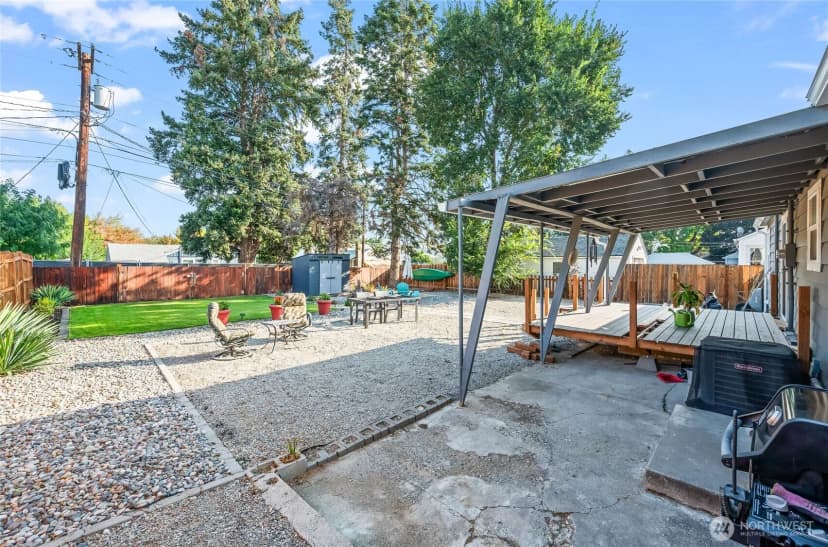Property photo for 1226 8th Street, Wenatchee photo 25