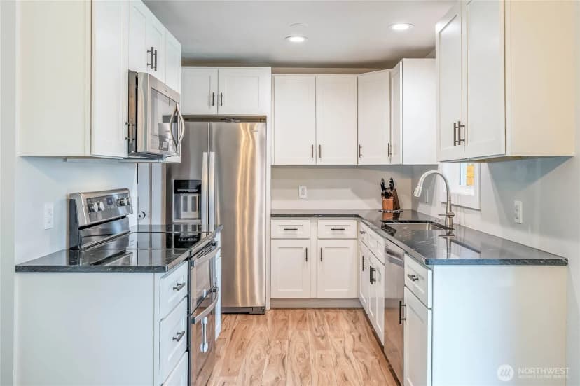 Property photo for 1226 8th Street, Wenatchee photo 9